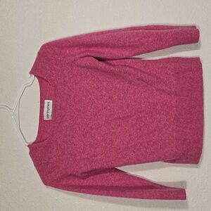 pink bloomingdale's cashmere shirt